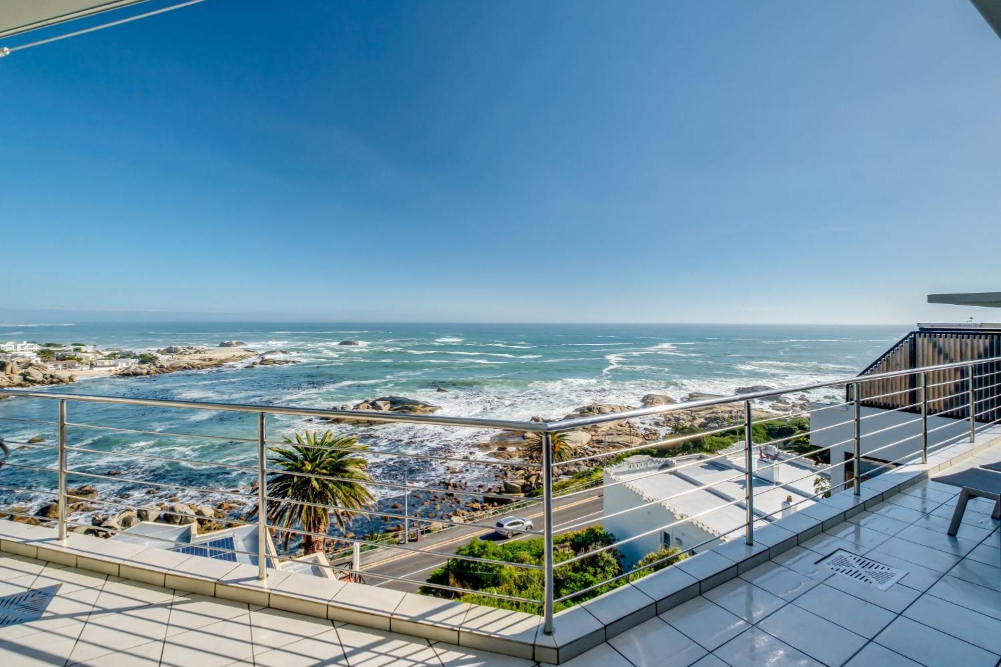 Camps Bay Terrace Penthouse Apartment Кейптаун Екстериор снимка